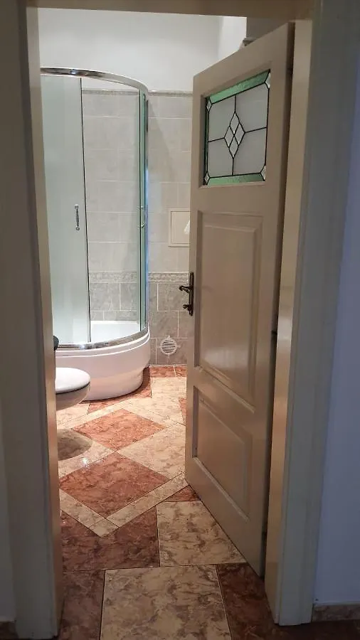 Palace View: Luxury Shared Apartment with VR Experience Prague 0*,