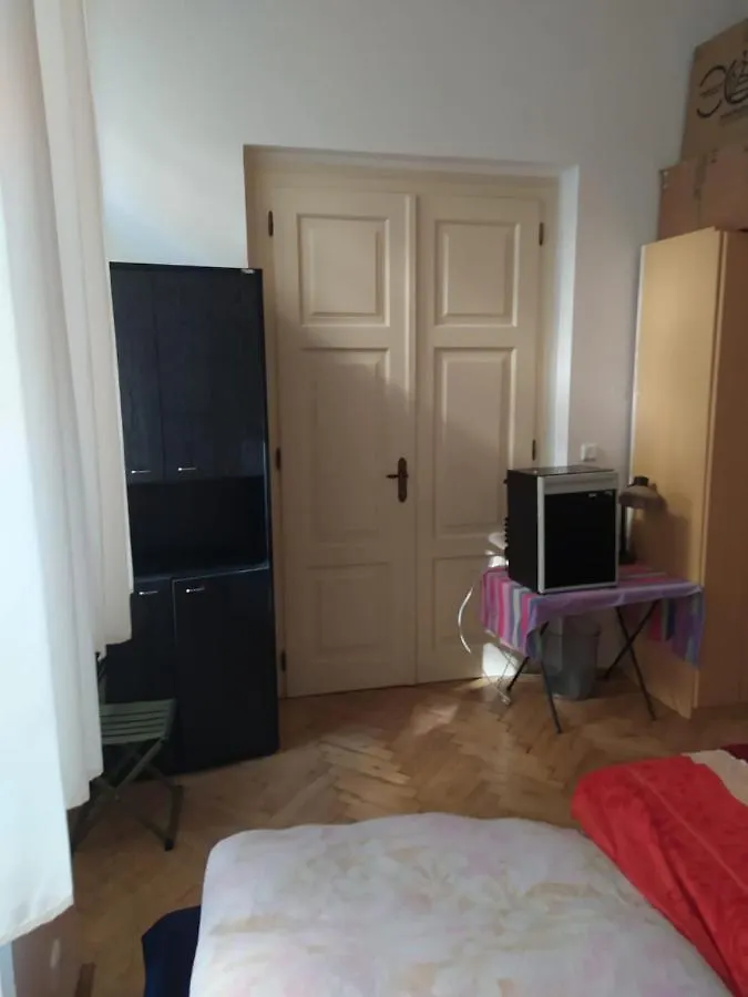 Guest house Palace View: Luxury Shared Apartment with VR Experience Prague Czech Republic