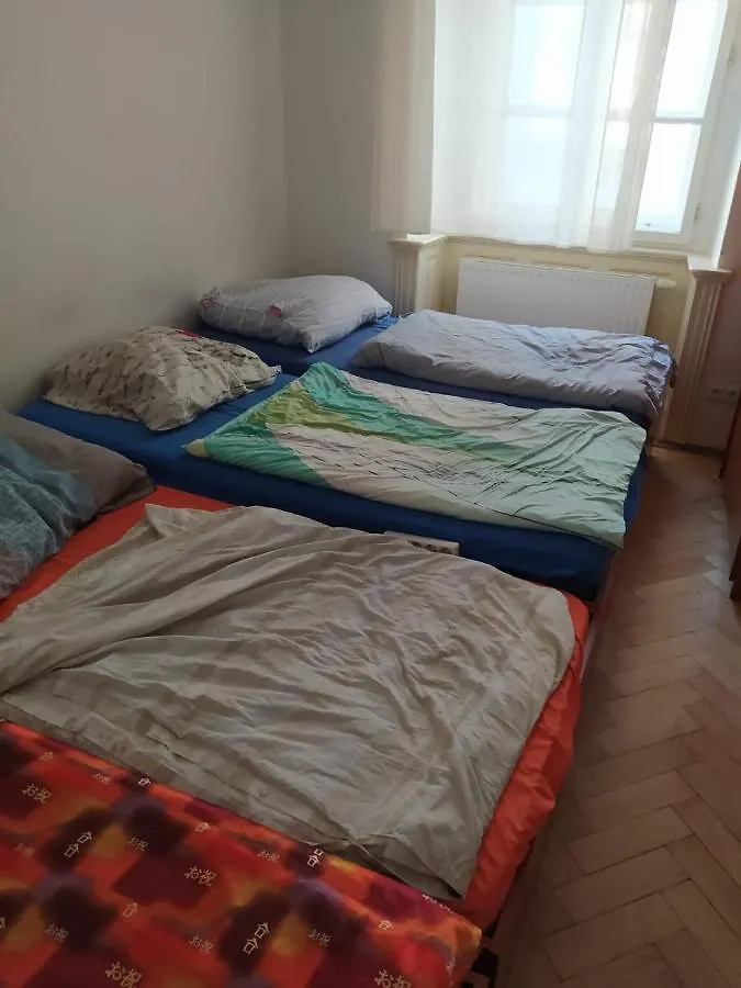 Palace View: Luxury Shared Apartment with VR Experience Prague 0*,